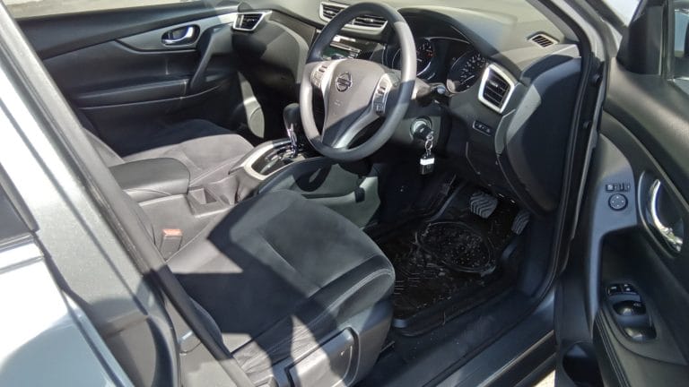 6363HL - Interior